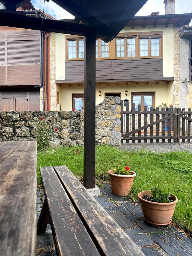 Casa Luisa Biedes, Pilona Villa Infiesto Bagian luar foto