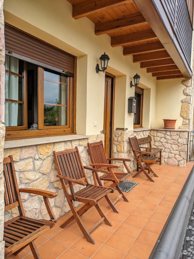 Casa Luisa Biedes, Pilona Villa Infiesto Bagian luar foto