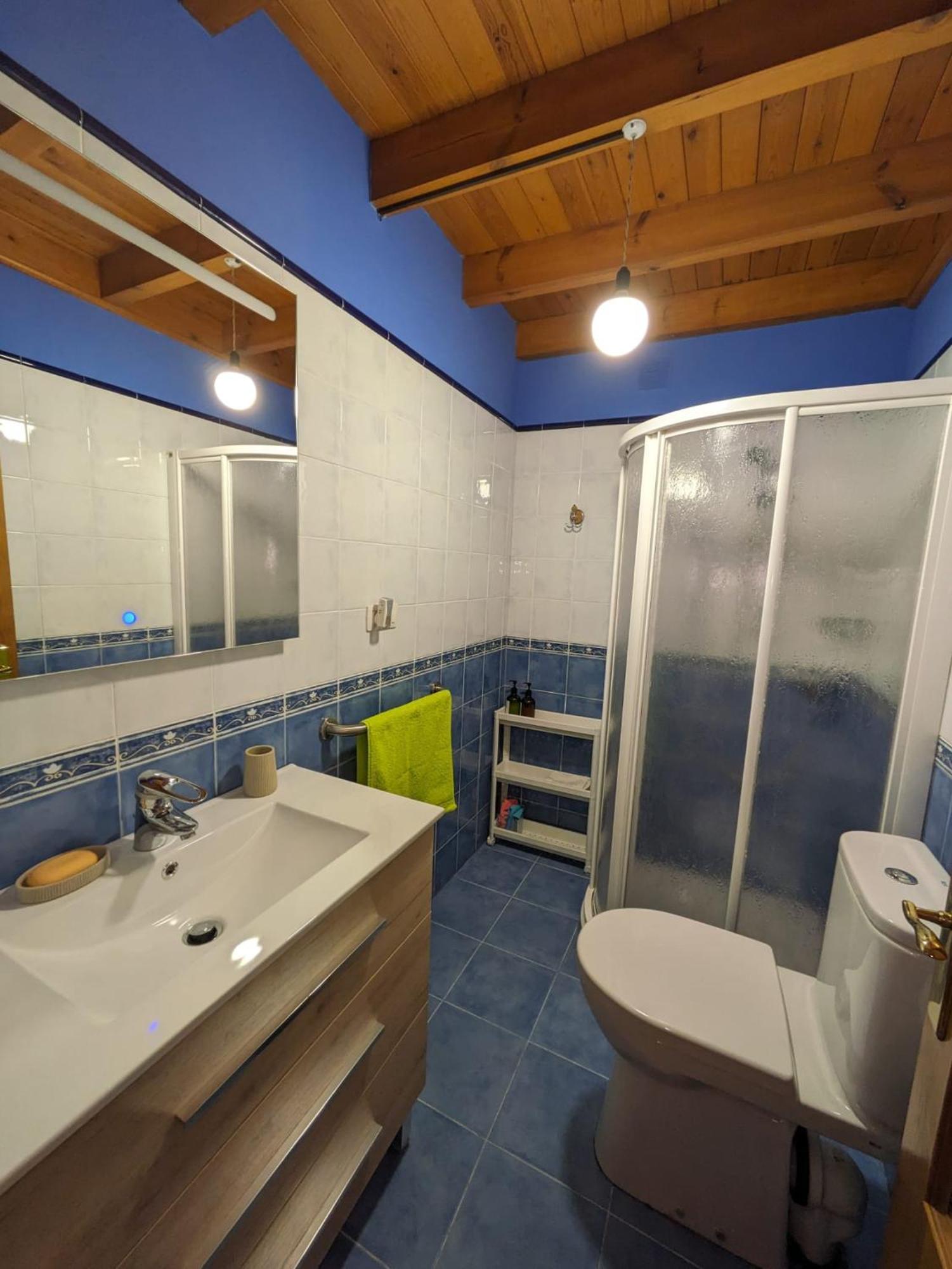 Casa Luisa Biedes, Pilona Villa Infiesto Bagian luar foto