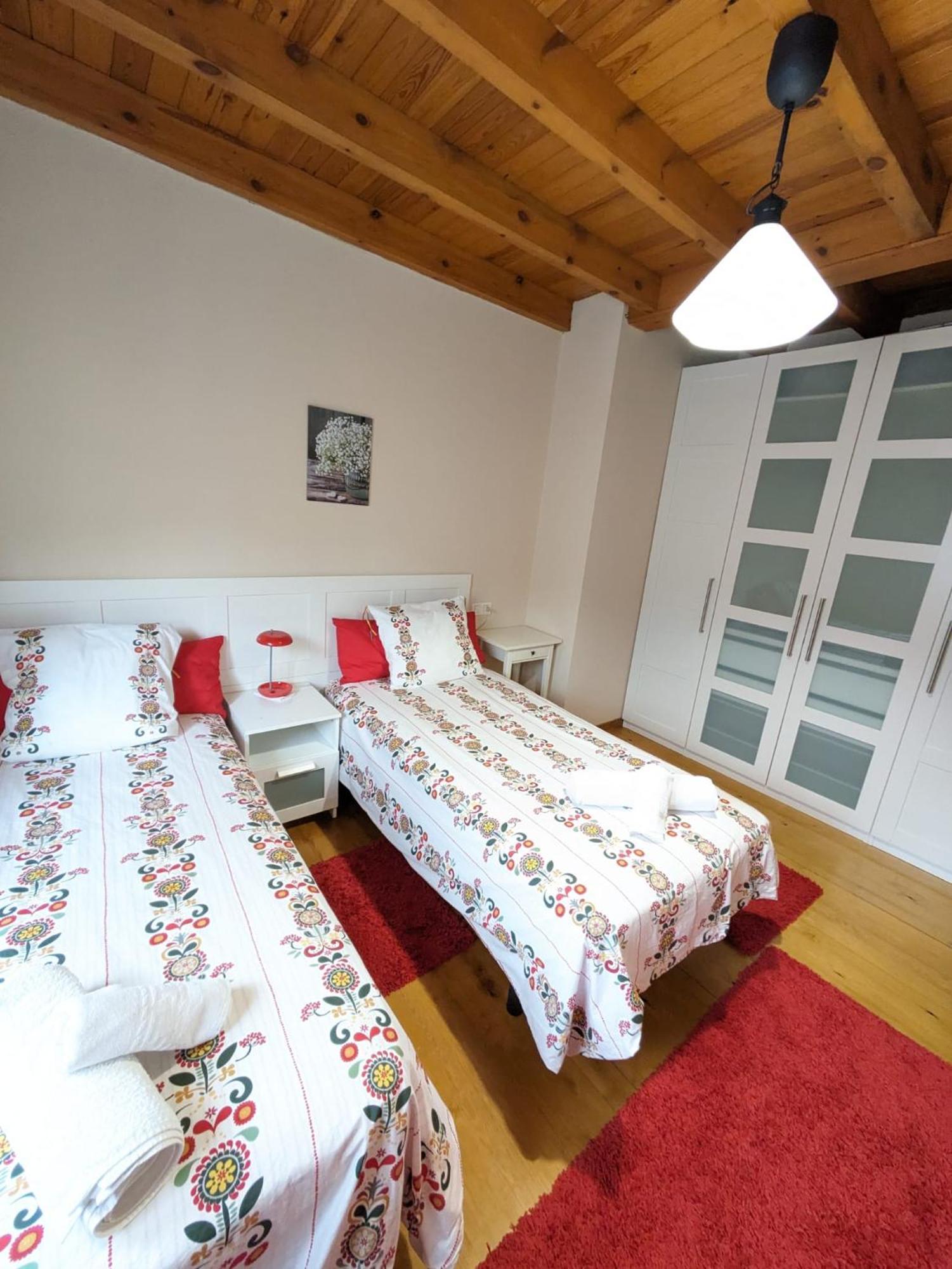 Casa Luisa Biedes, Pilona Villa Infiesto Bagian luar foto