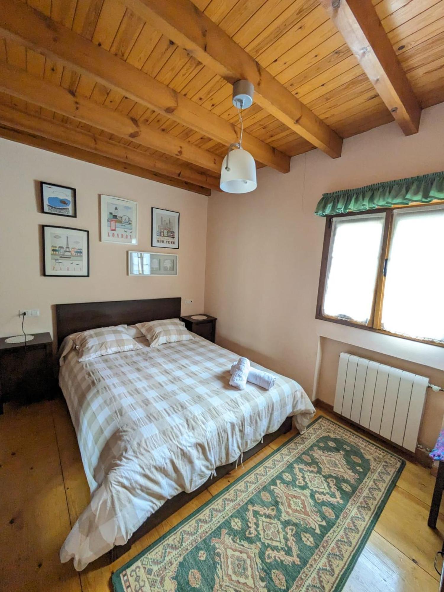 Casa Luisa Biedes, Pilona Villa Infiesto Bagian luar foto