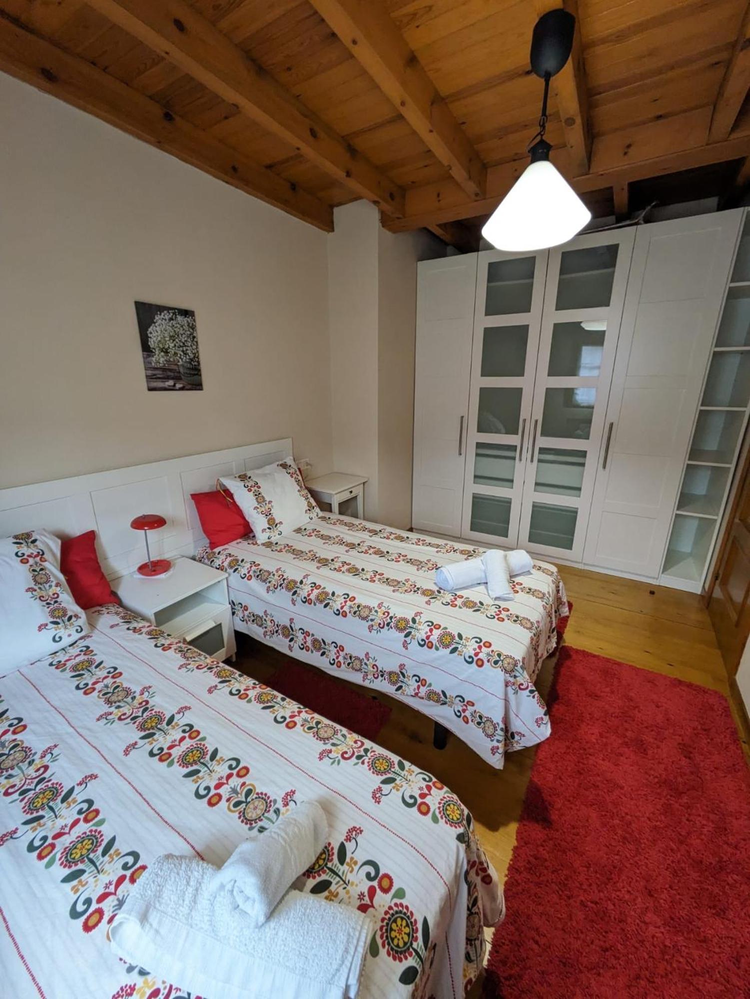 Casa Luisa Biedes, Pilona Villa Infiesto Bagian luar foto